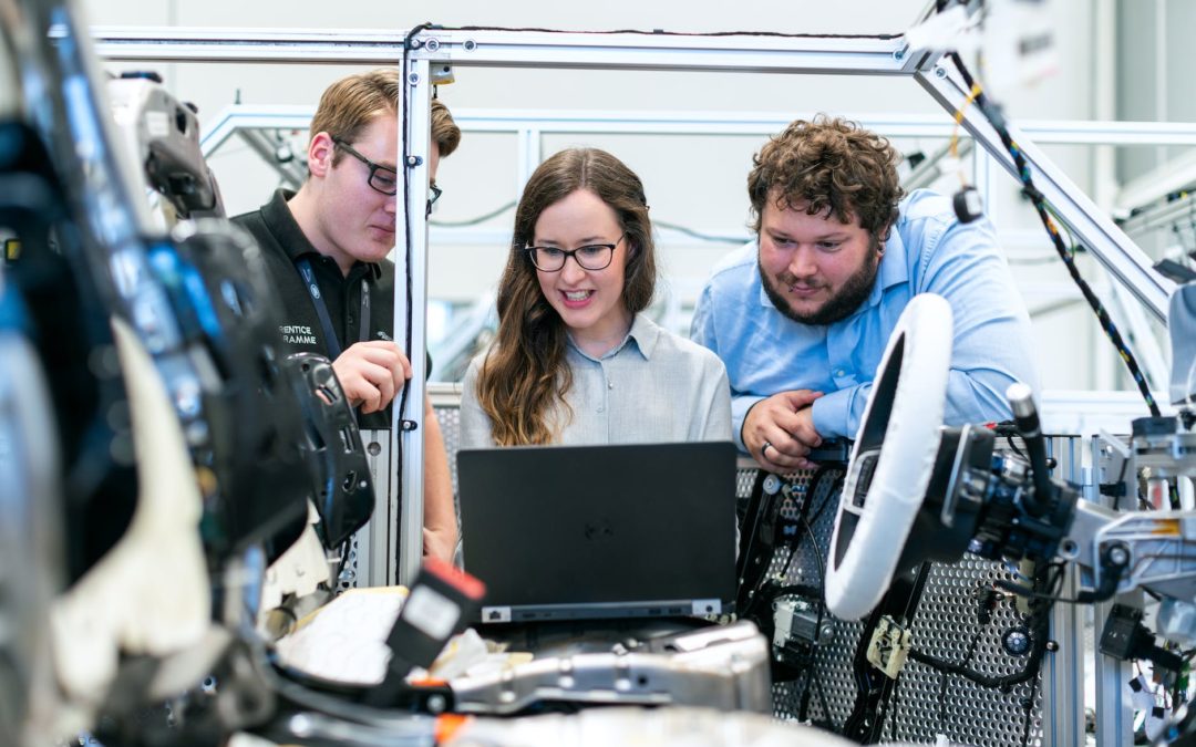 Forjando el Futuro: Pasos para Estudiar Ingeniería en los EE. UU.